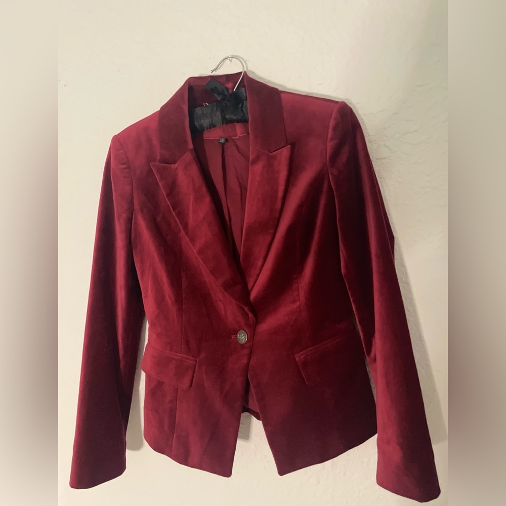 White Black Velvet Blazer, Size Small, Dark Red Color. Beautiful and Elegant.